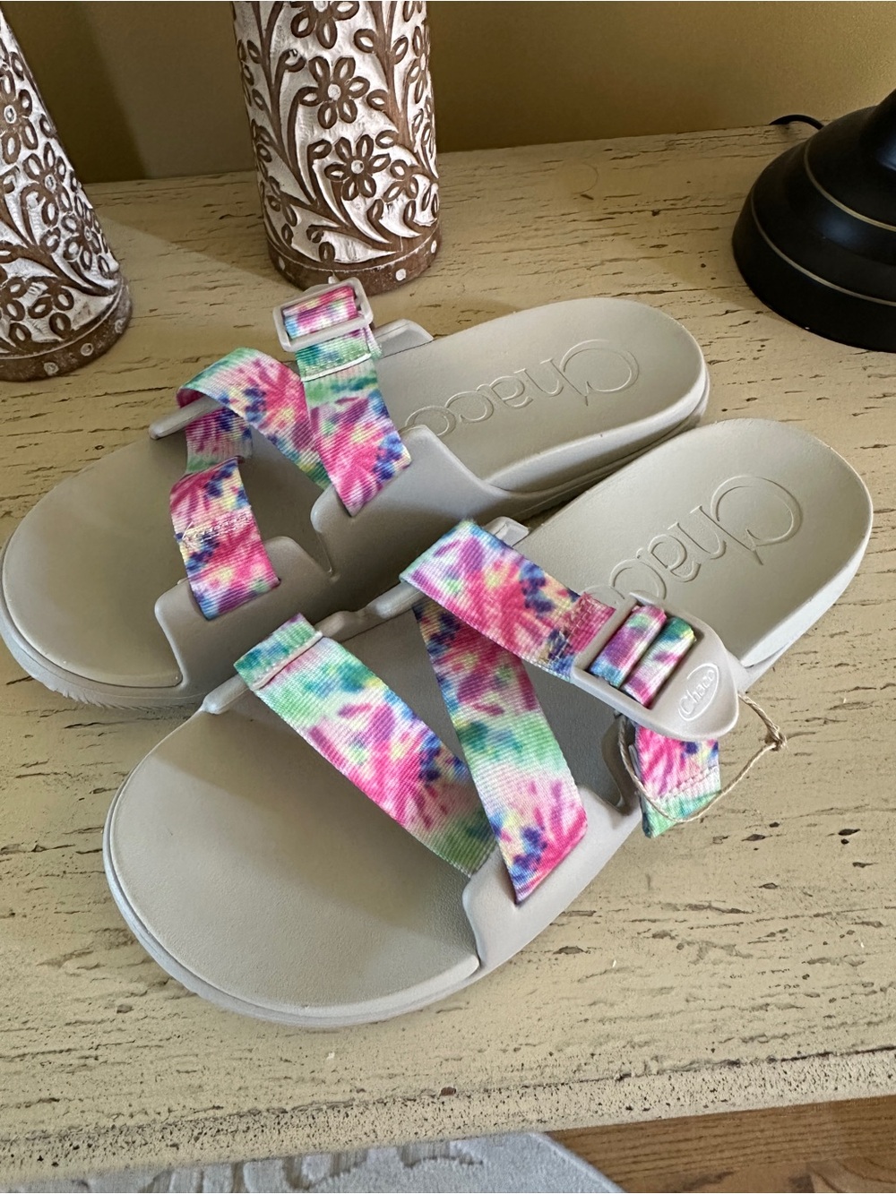 Chaco Chillos Tie Dye Slides Sandals NWOT Summer Fun